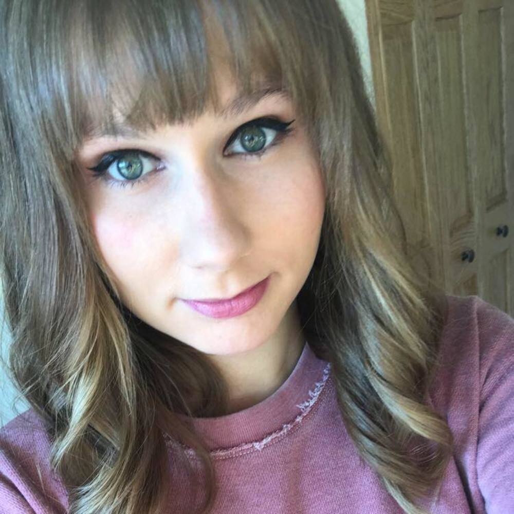 Meet your Posher, Lexi